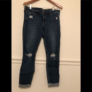 Hollister Cropped Ankle Jeans